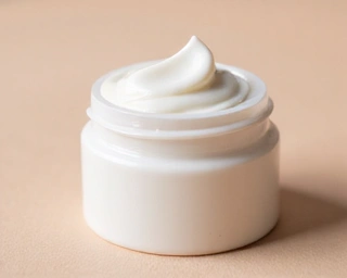 Krem nawilżający z kwasem hialuronowym